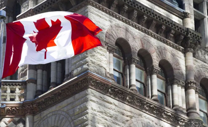移民加拿大可以用加拿大国籍在美国工作生活吗?